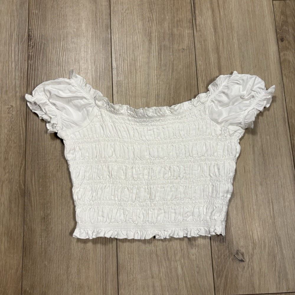 American Eagle Smocked Off The Shoulder Top Size Extra Small XS White Crop